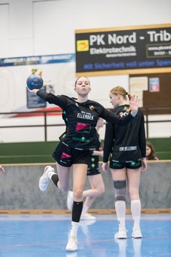Bild 150 - wBJ TSV Ellerbek - TSV Uetersen : Ergebnis: 15:10